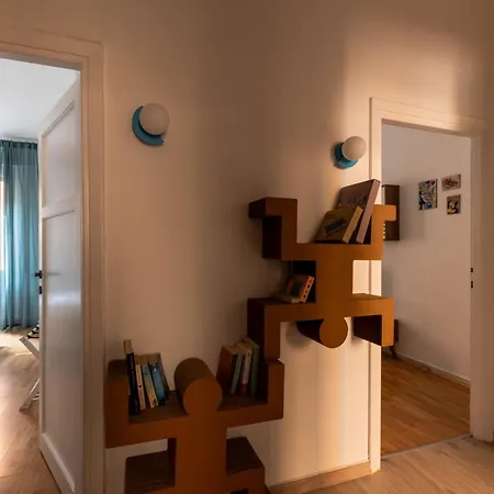 Cappuccino Pop, Metro A Apartmán Řím