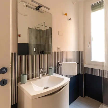 Cappuccino Pop, Metro A Apartmán Řím