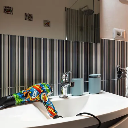 Cappuccino Pop, Metro A Řím